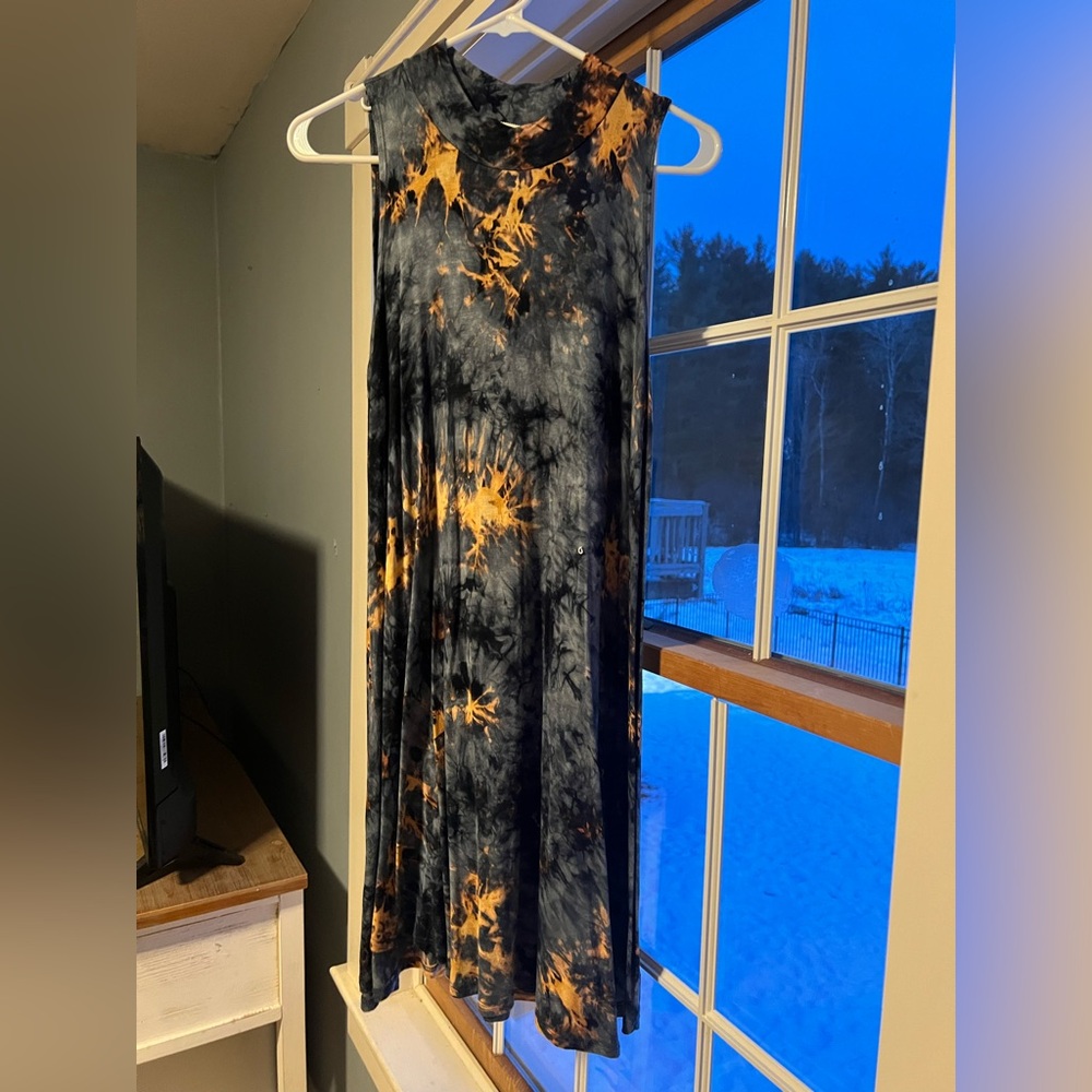 Tie-Dye Maxi Dress